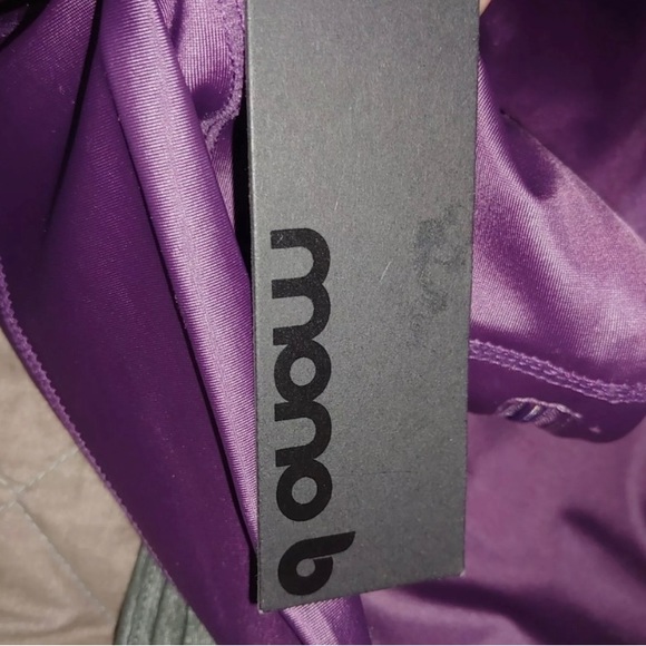 Shiny purple S Mono B leggings NWT - Picture 4 of 5